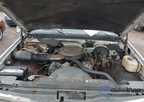 1992 Chevrolet Gmt-400 C1500 z USA, uszkodzony, nr VIN 2GCEC19K3N1193327